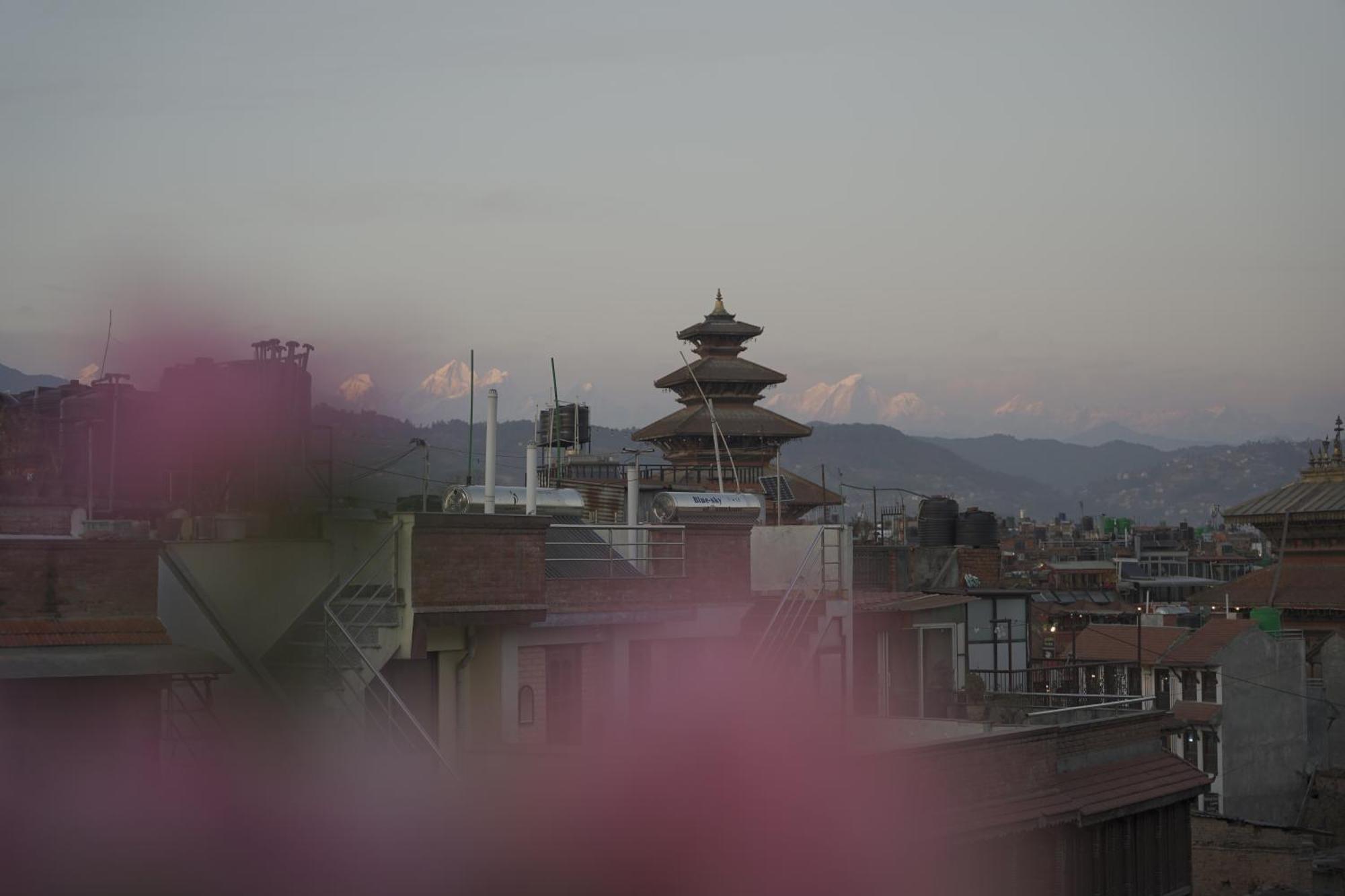 Cosy Hotel Bhaktapur Exterior foto