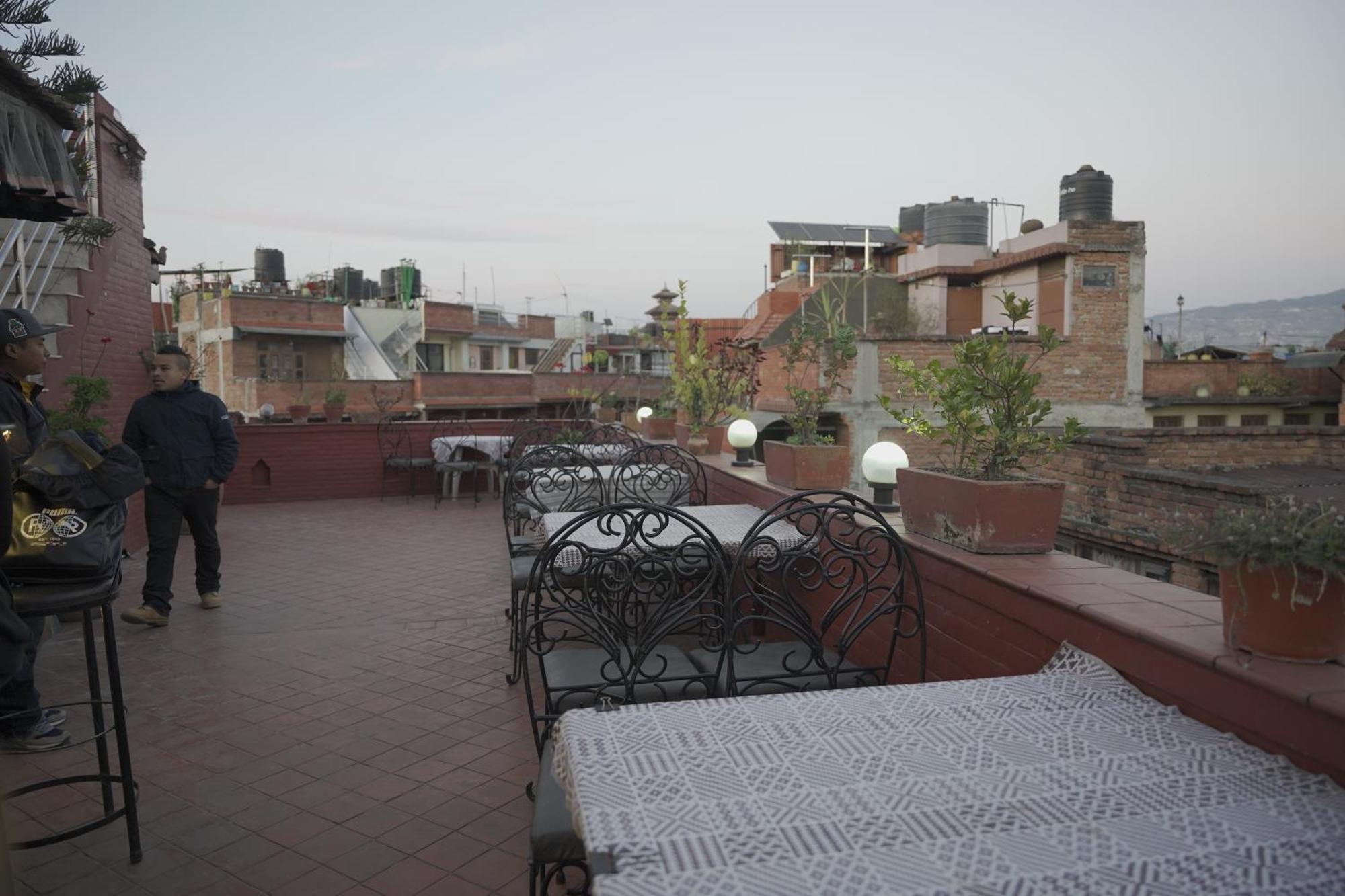 Cosy Hotel Bhaktapur Exterior foto