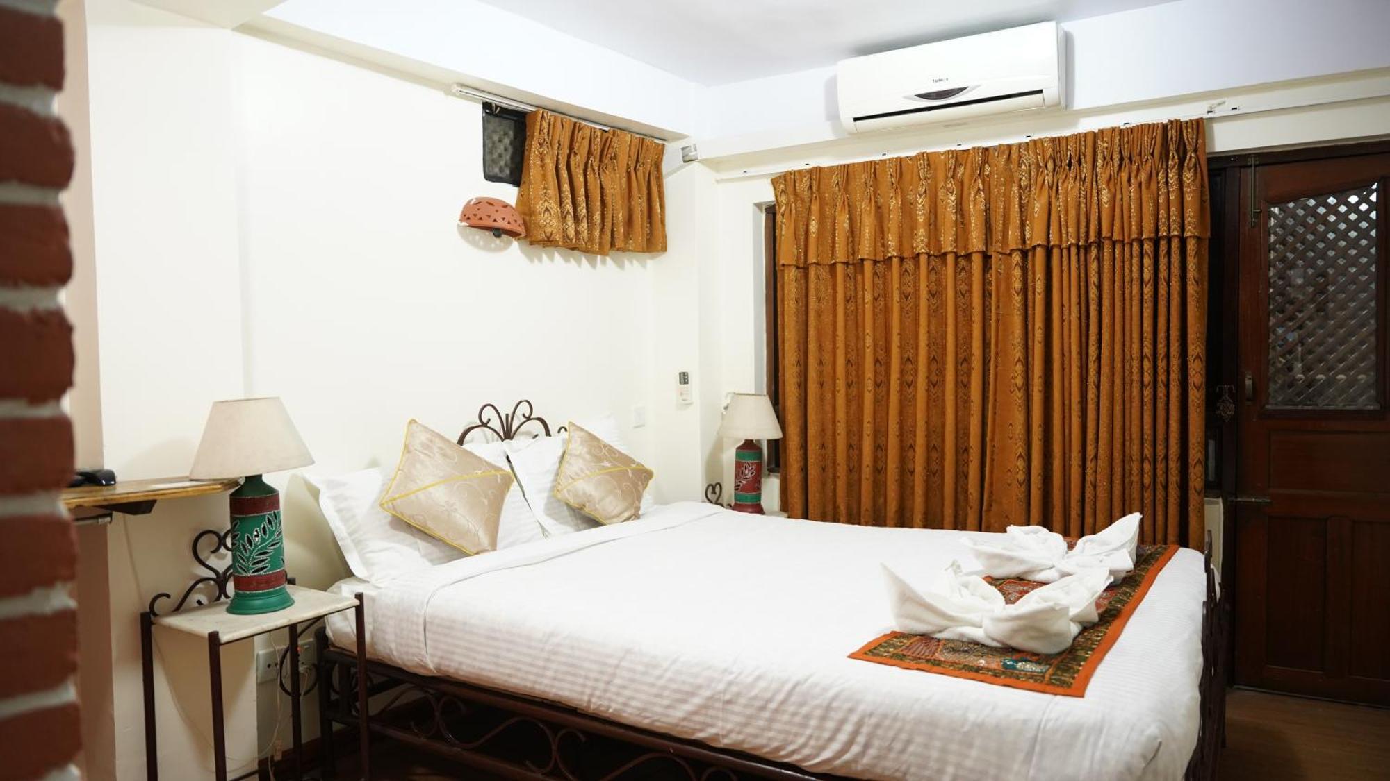 Cosy Hotel Bhaktapur Exterior foto