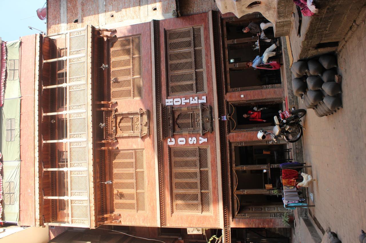 Cosy Hotel Bhaktapur Exterior foto